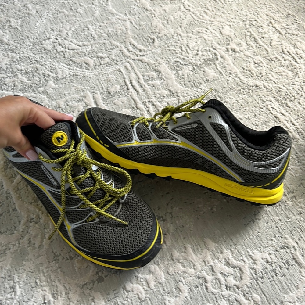 Mens 11.5 MERRELL Sneakers